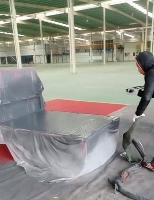 聚脲噴涂機(jī)哪個(gè)品牌好用于車(chē)廂防腐耐磨(圖1) 聚脲噴涂機(jī)哪個(gè)品牌好用于車(chē)廂防腐耐磨