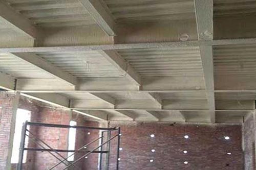 噴涂聚氨酯高壓機(jī)器冷庫(kù)保溫怎么樣(圖2) 噴涂聚氨酯高壓機(jī)器冷庫(kù)保溫